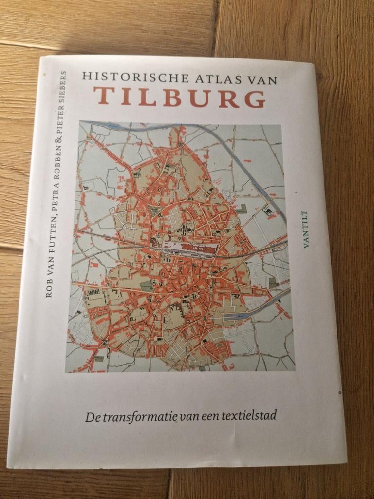 Pieter Siebers - Historische atlas van Tilburg, Boeken, Geschiedenis | Stad en Regio, Ophalen of Verzenden, Zo goed als nieuw