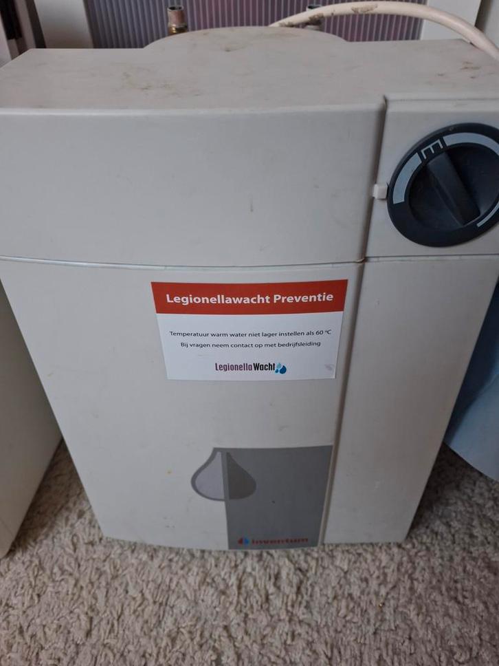 Inventum EDR 10 liter boiler - Compact en efficiënt, Doe-het-zelf en Verbouw, Geisers en Boilers, Gebruikt, Boiler, Minder dan 20 liter