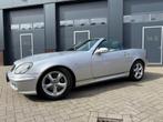 Mercedes-Benz SLK-klasse 320 V6 AUTOMAAT/NIEUWSTAAT/XENON/AI, Auto's, Gebruikt, Zwart, Cabriolet, Bedrijf