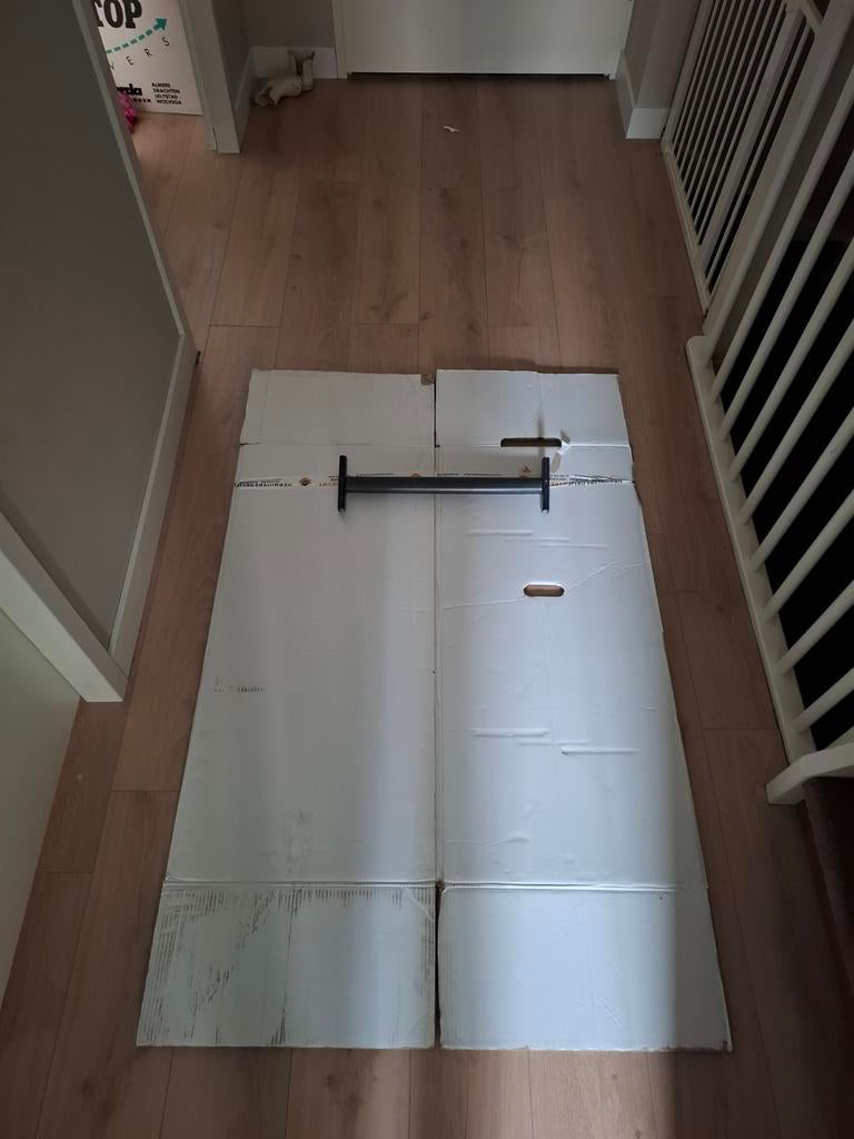 3 stuks hangkleding verhuisdozen VBU, Ophalen