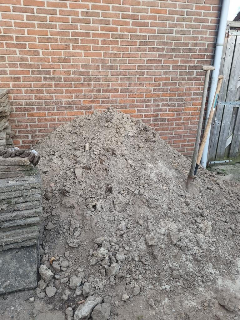 Circa 1,3 m3 ophoogzand, Tuin en Terras, Zand, Ophalen, Ophoogzand