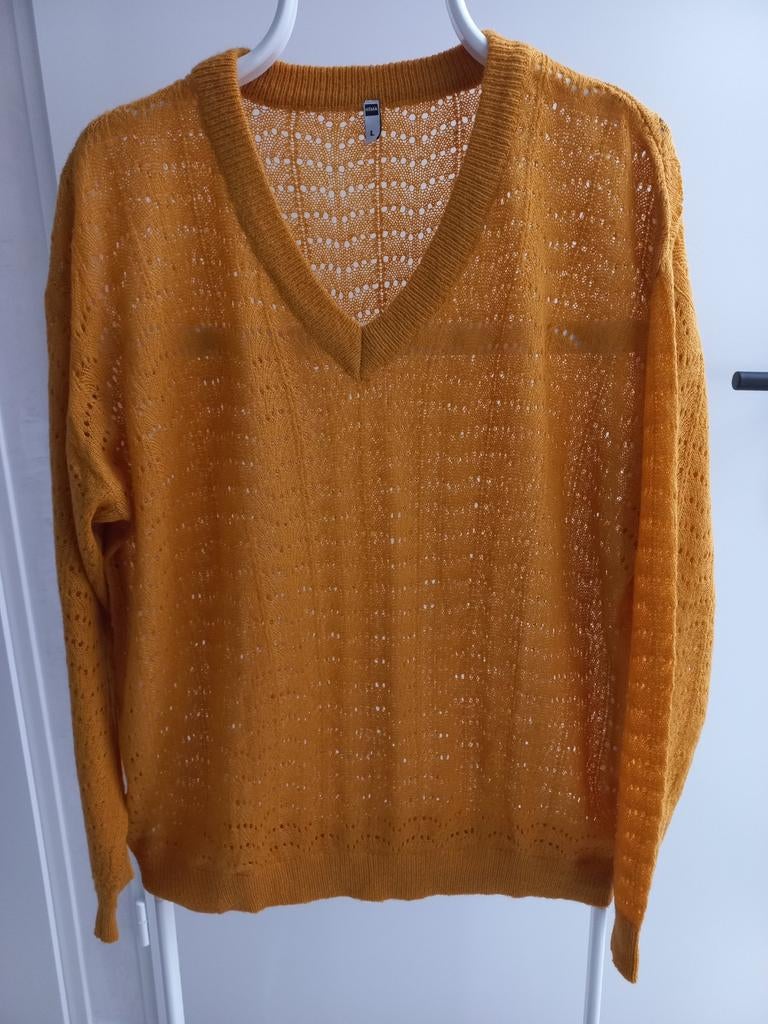 Ajour gebreide trui, okergeel, maat L, valt ruim, Kleding | Dames, Truien en Vesten, Ophalen of Verzenden, Zo goed als nieuw, Maat 38/40 (M)