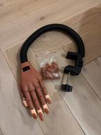 Oefenhand nagels, Ophalen of Verzenden, Zo goed als nieuw, Boek