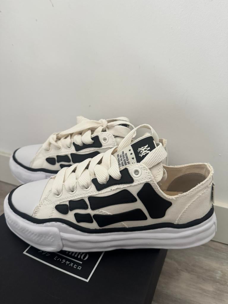 MMY x Amiri, Kleding | Heren, Schoenen, Ophalen of Verzenden, Zo goed als nieuw, Wit