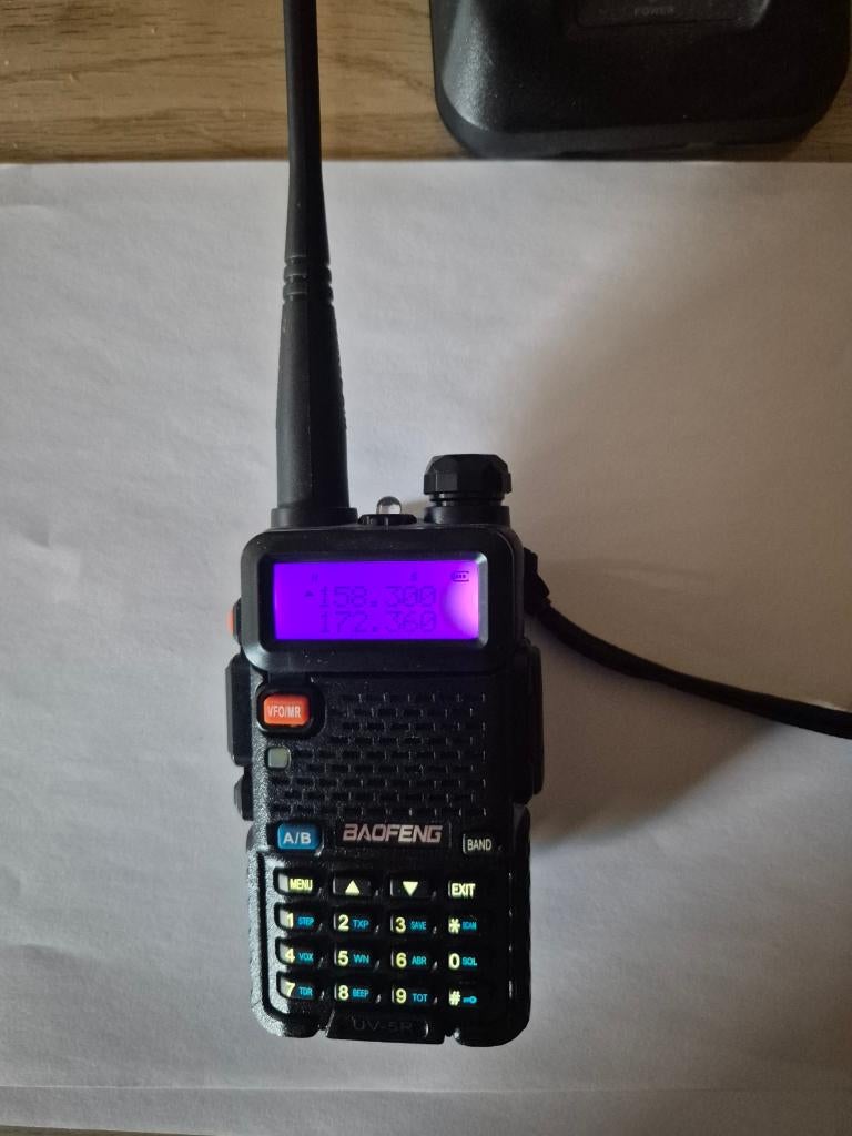 Baofeng, Telecommunicatie, Verzenden, 15 km of meer, Zo goed als nieuw, Portofoon of Walkie-talkie