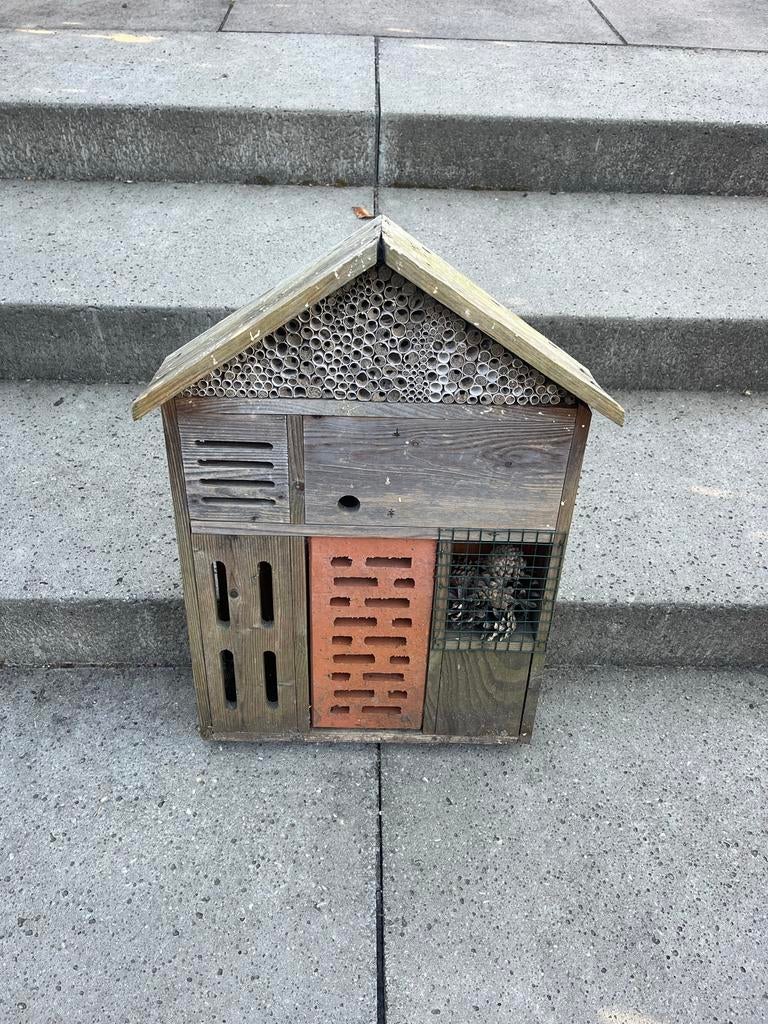 Houten insectenhotel voor bijen en andere insecten, Tuin en Terras, Ophalen, Gebruikt
