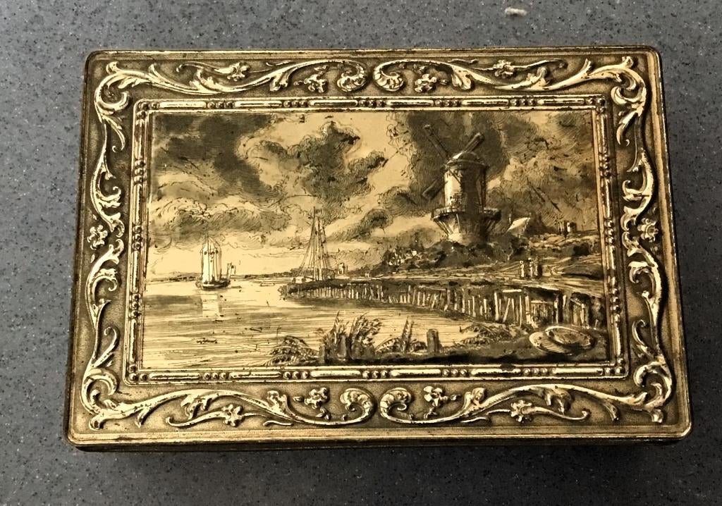 Vintage blik Jamin met reliëf windmolen Jacob van Ruisdael, Verzamelen, Blikken, Ophalen of Verzenden, Gebruikt, Overige, Overige merken