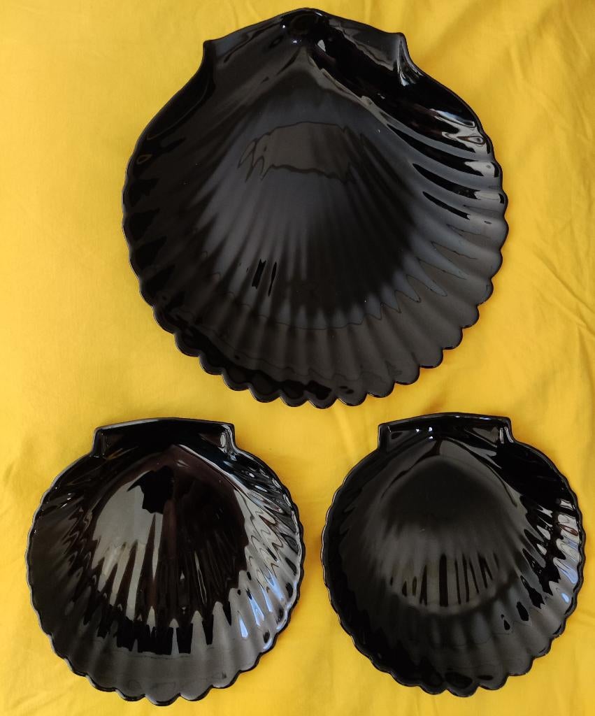 Arcoroc France: zwarte schelp borden, Ophalen of Verzenden, Glas, Overige stijlen, Bord(en)