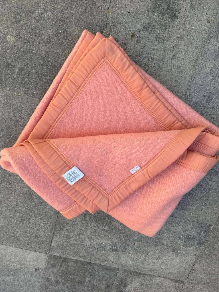 Zuiver wollen zomerdeken 180x 220 roze, Ophalen of Verzenden