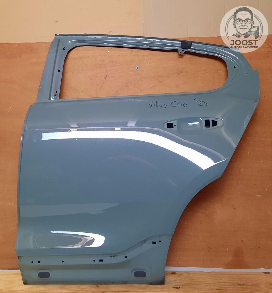 Portier deur linksachter Volvo C40 EC40 vanaf 2021, Gebruikt, Herkomst onderdeel bekend, -SE-405 31 Göteborg, Zweden, Ophalen of Verzenden