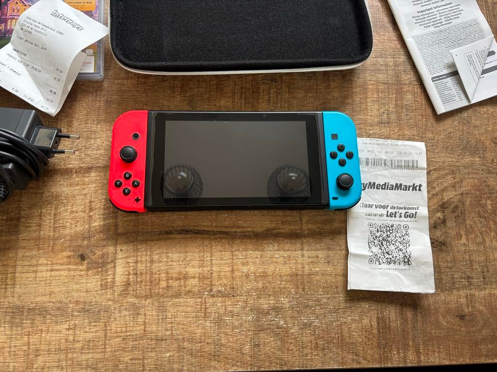 Nintendo Switch met veel extra's, Ophalen of Verzenden, Zo goed als nieuw, Switch Original, Met games