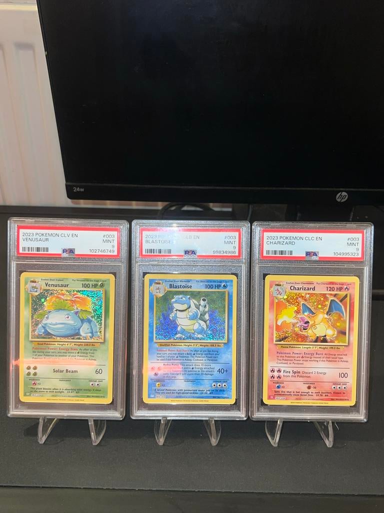 Pokémon Charizard Blastoise Venusaur PSA 9 base set, Ophalen of Verzenden, Zo goed als nieuw, Meerdere kaarten, Foil