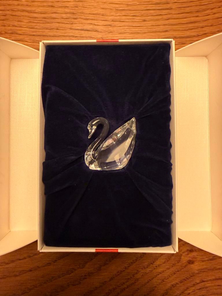 Swarovski Zwaan Kristal Figuur - nieuw in doos +certificaat, Verzamelen, Swarovski, Ophalen of Verzenden, Zo goed als nieuw, Figuurtje