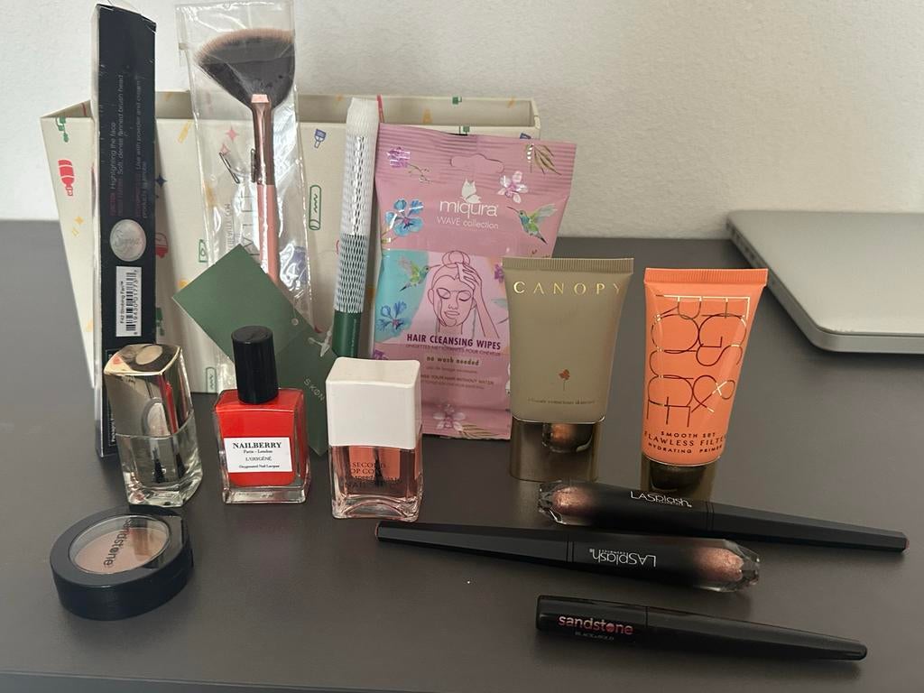 Diverse make-up en beauty producten - Nieuw, Overige kleuren, Gehele gezicht, Nieuw, Ophalen of Verzenden