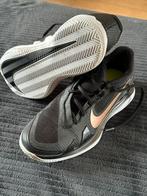 Nike Tennisschoenen - Padel schoenen maat 38, voelt als 37,5, Sport en Fitness, Tennis, Gebruikt, Nike, L00, Schoenen