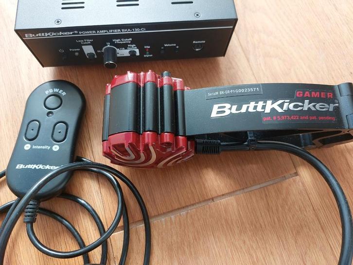Buttkicker Gamer - Haptische Feedback voor Gaming, Spelcomputers en Games, Games | Pc, Zo goed als nieuw, Ophalen of Verzenden