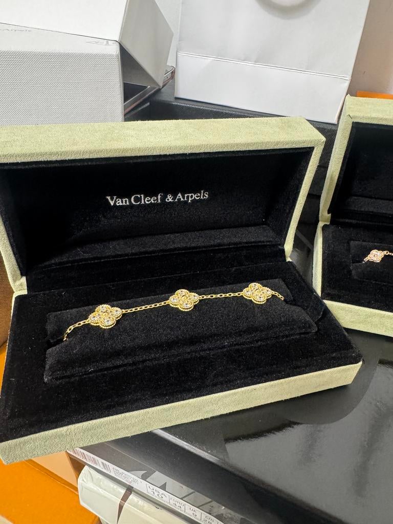 Van Cleef Bracelet Gold, Sieraden, Tassen en Uiterlijk, Armbanden, Ophalen of Verzenden, Nieuw, Goud