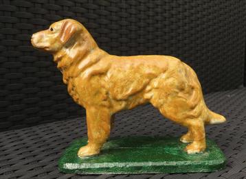 Oud beeld van een golden retriever/hond beschikbaar voor biedingen