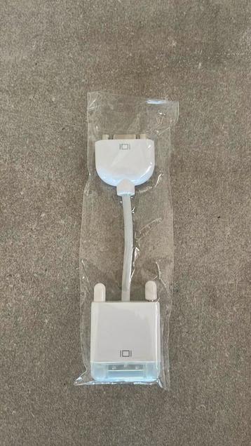 Originele Apple DVI naar VGA kabel beschikbaar voor biedingen