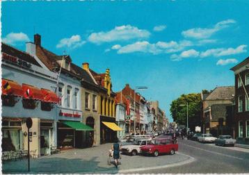 Roosendaal met auto's DAF 33, Opel Kadett A beschikbaar voor biedingen