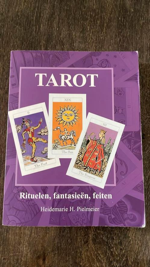 H. Pielmeier - Tarot boek, Boeken, Esoterie en Spiritualiteit, Zo goed als nieuw, Instructieboek, Tarot of Kaarten leggen, Ophalen of Verzenden