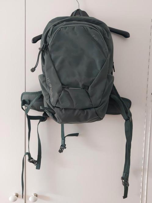 Human Nature Tarragona Air 25 liter, Sieraden, Tassen en Uiterlijk, Tassen | Rugtassen, Zo goed als nieuw, 25 tot 40 cm, Ophalen of Verzenden