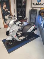 Peugeot kisbee rs Bouwjaar 2020, Fietsen en Brommers, Scooters | Peugeot, Overige modellen, Maximaal 45 km/u, Zo goed als nieuw
