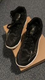 Mizuno korfbalschoenen zaal/indoor- Maat 42, Sport en Fitness, Korfbal, Ophalen of Verzenden, Zo goed als nieuw, Schoenen