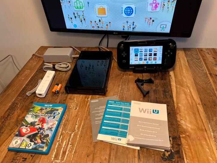 Nintendo Wii U met heel veel games en doos! Zie omschrijving, Spelcomputers en Games, Spelcomputers | Nintendo Wii U, Zo goed als nieuw