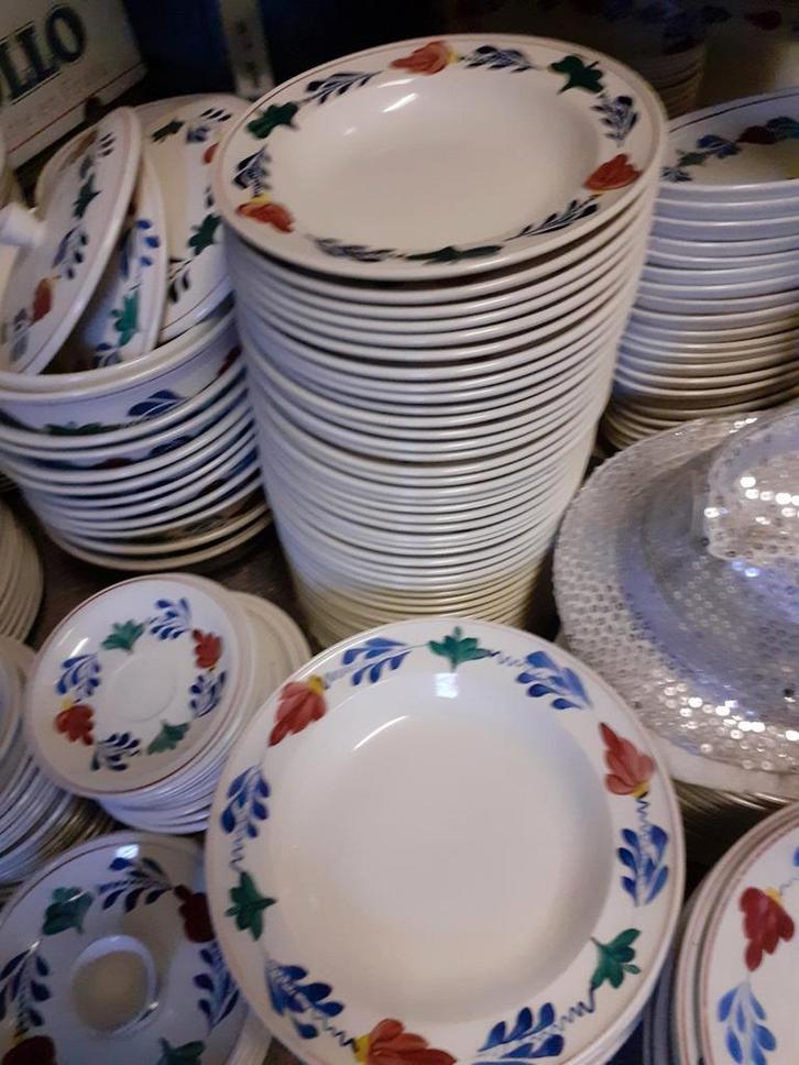 Heel veel boerenbont ook los te koop, Antiek en Kunst, Antiek | Servies compleet, Ophalen