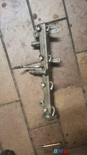Brandstofrail BMW E34 E36 Z3 13531247904 beschikbaar voor biedingen