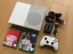 Xbox One S (Controller & Accu, FIFA, Kabels) NETTE STAAT!!!, Ophalen of Verzenden