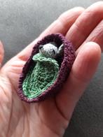 Micro gehaakt slapend muisje in mandje, Ophalen, Nieuw, Popje