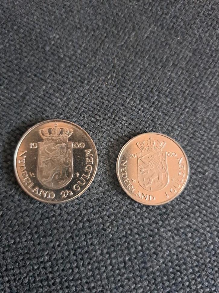 2 Nederlandse munten: 2 1/2 en 1 gulden 1960, Postzegels en Munten, Munten | Nederland, Losse munt, 2½ gulden, Koningin Juliana