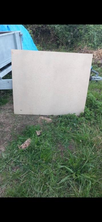 Spaanplaten 32 stuks 120 bij 100 cm beschikbaar voor biedingen