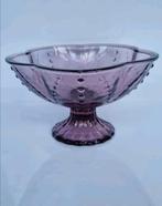 Vintage schaal op voet , paars, aubergine, Verzenden, Zo goed als nieuw, Overige materialen, Oor- of Traguspiercing