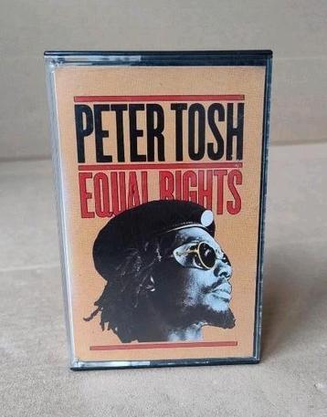muziek cassette van Peter Tosh - Equal Rights beschikbaar voor biedingen