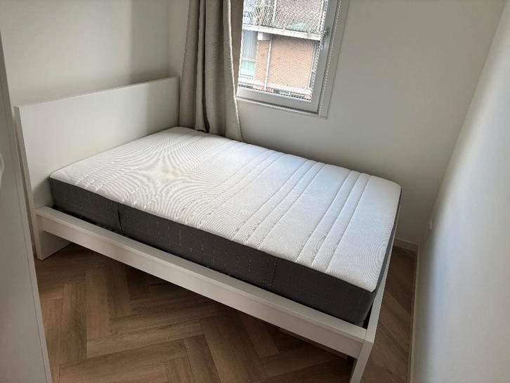 Ikea Malm bed, Huis en Inrichting, Slaapkamer | Bedden, Gebruikt, Tweepersoons, 140 cm, 200 cm, Overige materialen, Wit, Ophalen