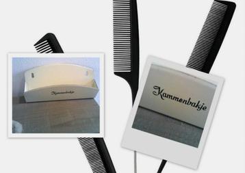 Vintage ophangbaar wit kammenbakje metaal emaille beschikbaar voor biedingen