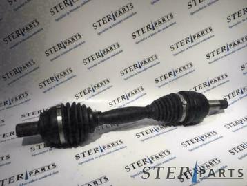 Aandrijfas linksvoor Mercedes-Benz GLA-klasse X156 beschikbaar voor biedingen