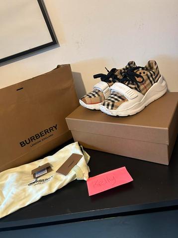 Burberry sneakers maat 38,5