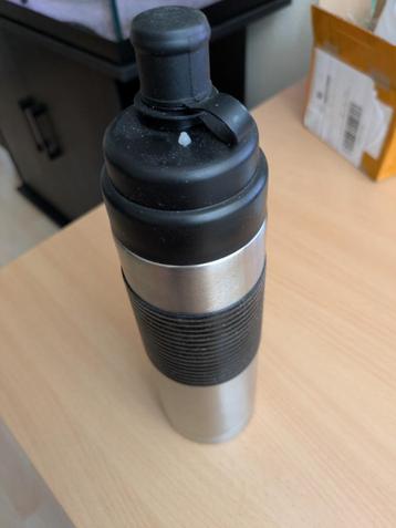 Sport thermos/drinkfles beschikbaar voor biedingen
