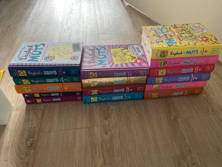 Dagboek van een Muts - Complete Serie!, Boeken, Kinderboeken | Jeugd | 10 tot 12 jaar, Zo goed als nieuw, Fictie, Ophalen of Verzenden