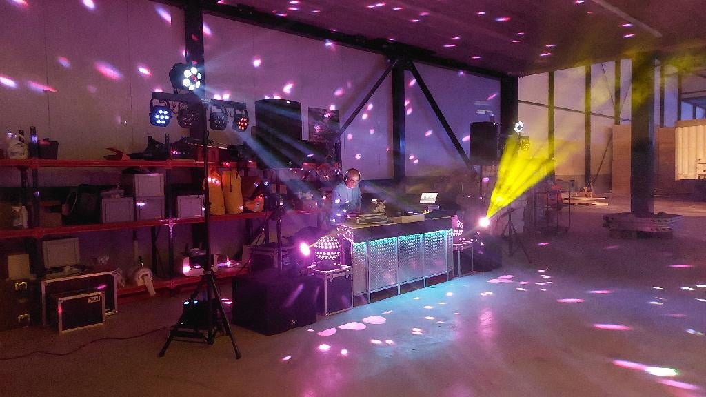 Drive in Show Bluemoonwalk voor al uw feesten, Dj