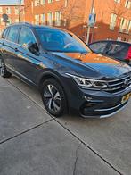 Volkswagen Tiguan 1.4 TSI Ehybrid 245pk DSG 2021 Grijs, 1800 kg, 4 cilinders, Alcantara, 59 km/l