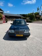 Mercedes-Benz Mercedes 1996 Zwart combi, Auto's, Automaat, Achterwielaandrijving, Zwart, Stoelverwarming