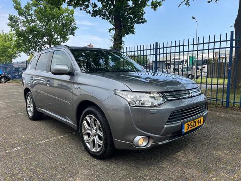 Mitsubishi Outlander 2.0 PHEV Instyle 2013 APK AIRCO, Auto's, Mitsubishi, Bedrijf, Te koop, Outlander, 4x4, ABS, Achteruitrijcamera