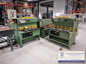 OMAG compactschaar 4mm knipbank knipschaar hydraulisch beschikbaar voor biedingen