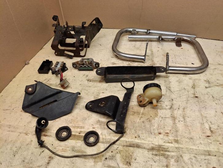Honda Cb750 F2 onderdelen (cb 750 f1 k7 oldtimer), Motoren, Onderdelen | Honda, Ophalen