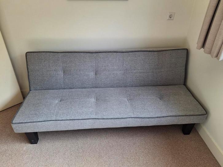 Grijze Slaapbank / Futon - Zo Goed Als Nieuw!, Huis en Inrichting, Slaapkamer | Slaapbanken, Zo goed als nieuw, 90 cm, 190 cm of minder